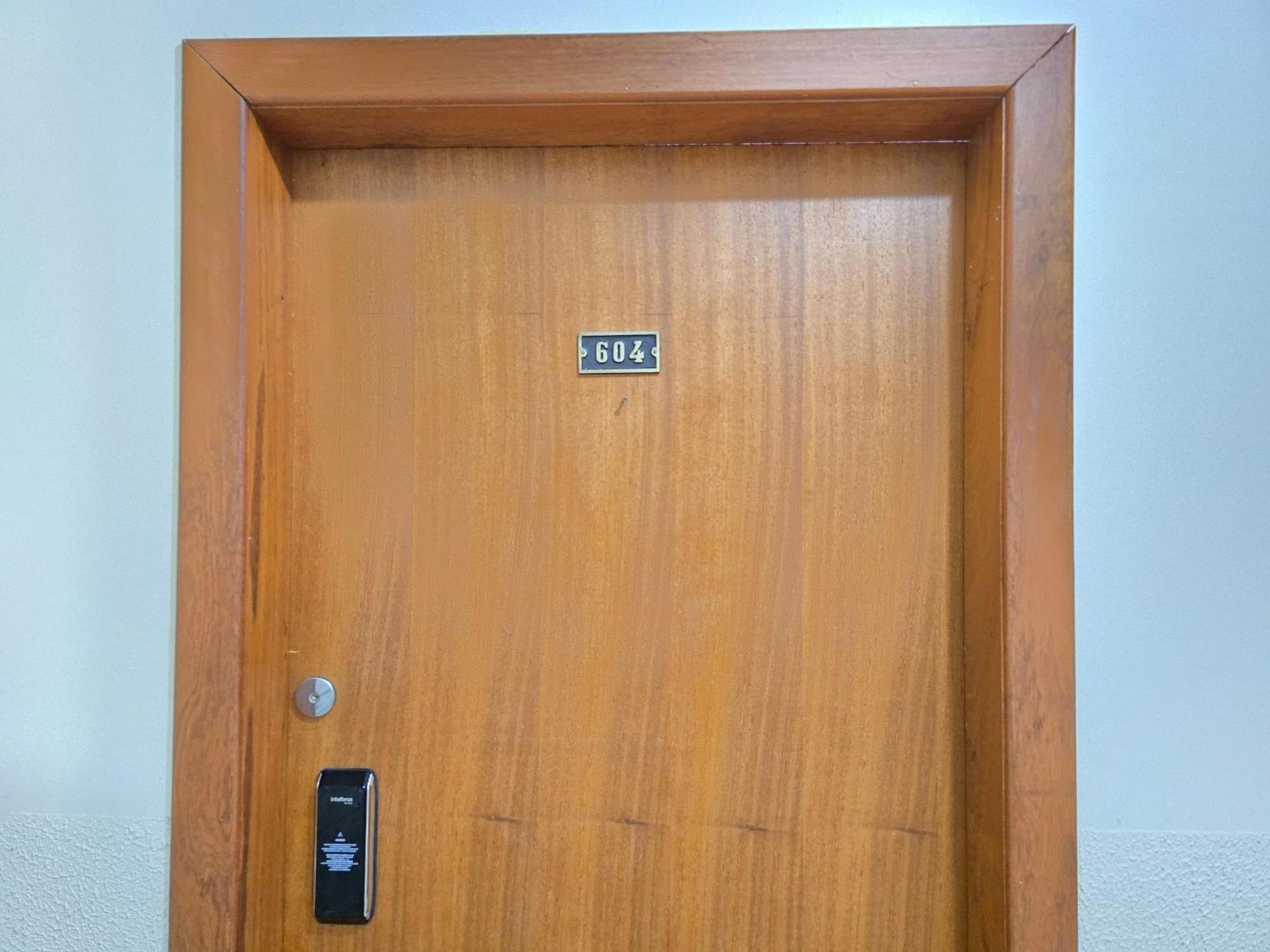 Apartamento 604 - 2 Quartos - Centro Bc C/garagem *