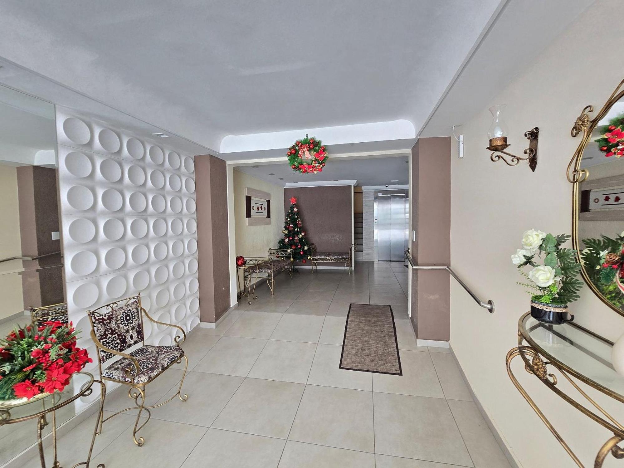 604 - 2 Quartos - Centro Bc C/garagem *