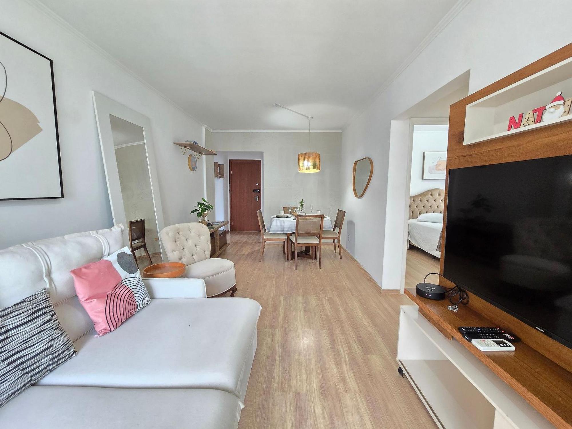 Apartamento 604 - 2 Quartos - Centro Bc C/garagem